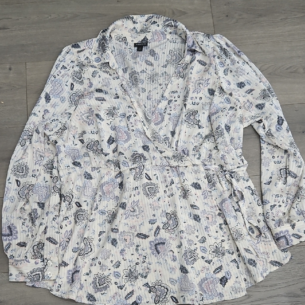 Torrid White and Gray Faux Wrap Blouse with Collar